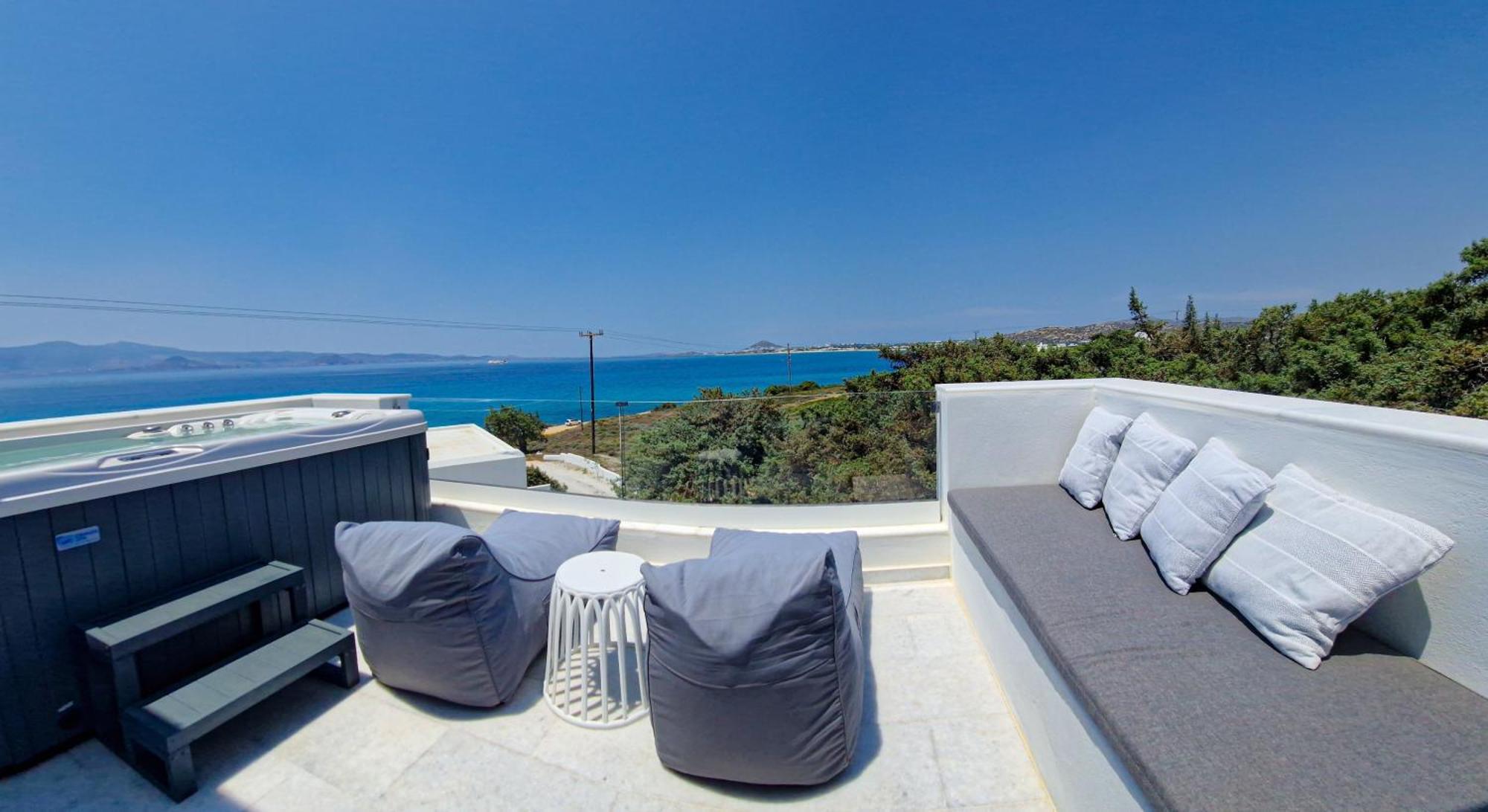 Seanfinity Beachfront Suites Mikri Vigla Room photo