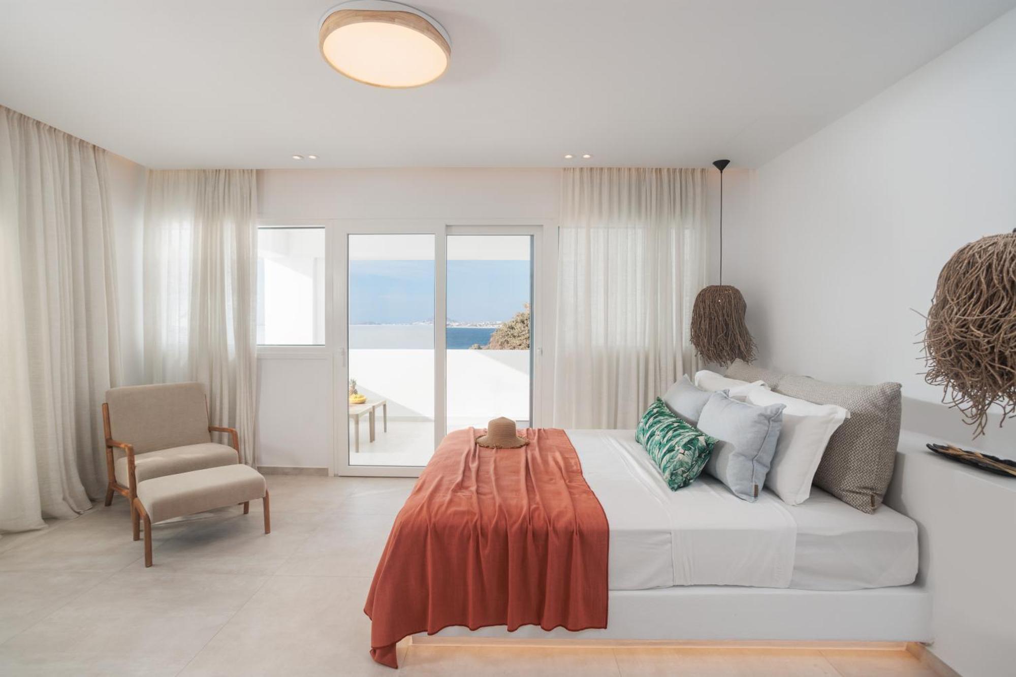Seanfinity Beachfront Suites Mikri Vigla Exterior photo